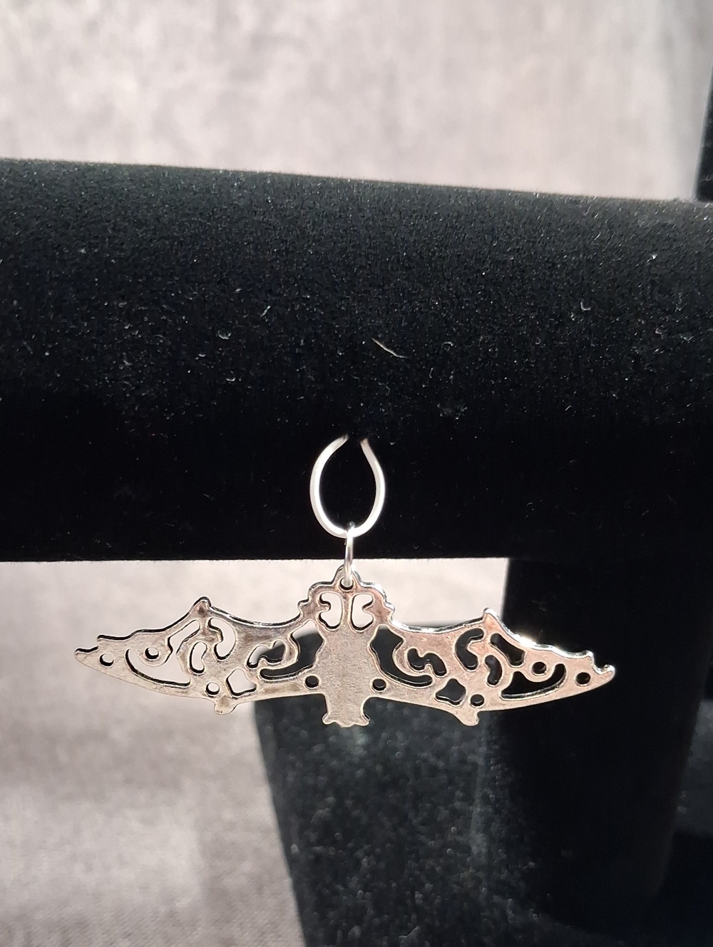 Silver Tone Metal Scroll 22mm x 56mm Spread Wings Bat Pendant NEW